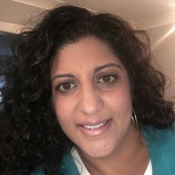 Meet your Posher, Shailushi - Picture 1 of 1